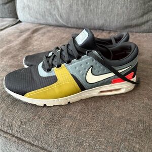 Nike Black and Gray Athletic Shoes